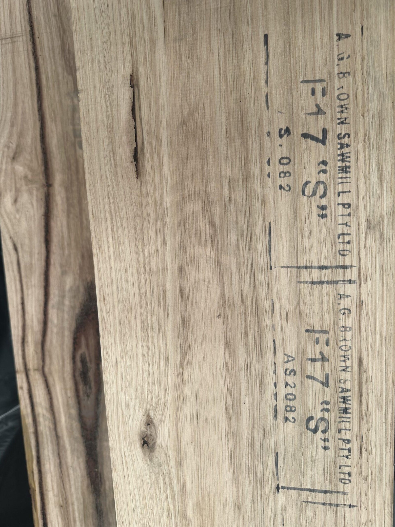 F17 KD Hardwood 240x45 - Image 4