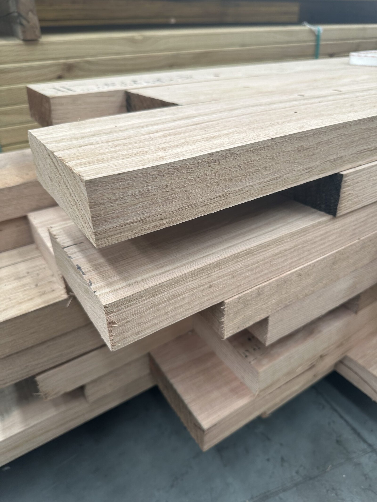 F17 KD Hardwood 140x45 - Image 2