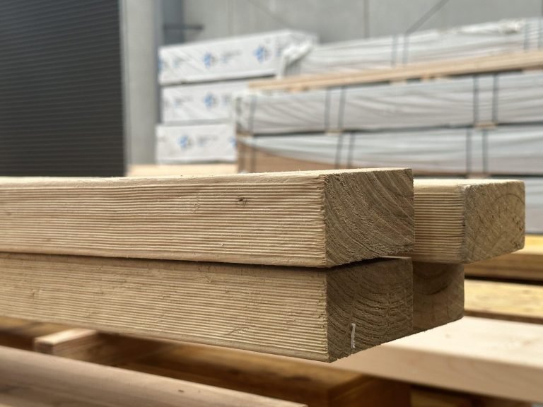 H4 Treated Pine Post 100×100 (6 LM)